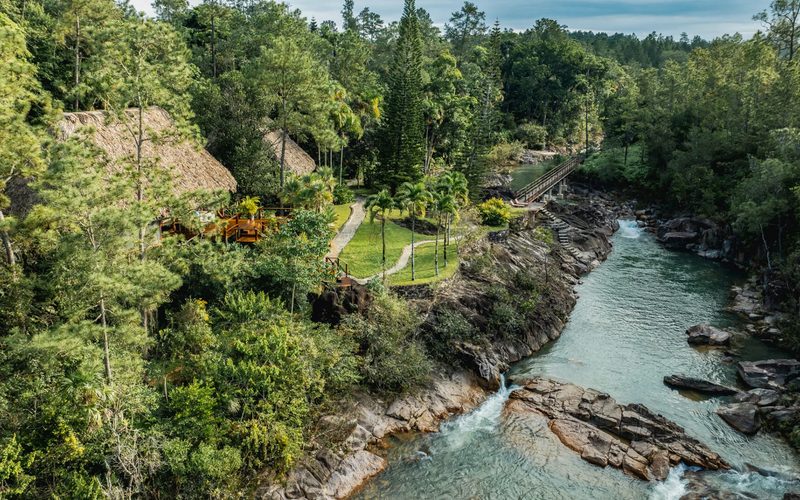 Blancaneaux Lodge — Mountain Pine Ridge · Cayo