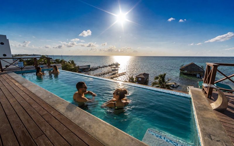 Sandbar Beachfront Hotel & Hostel — San Pedro · Ambergris Caye