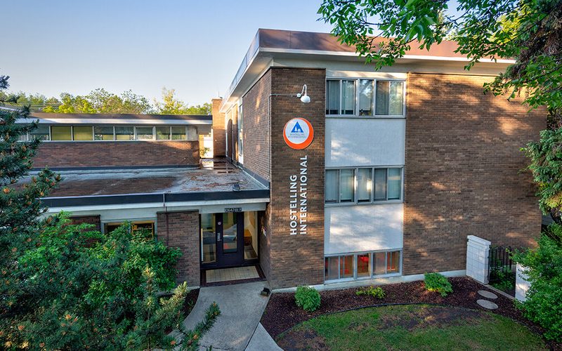 HI Edmonton Hostel — Edmonton · Alberta