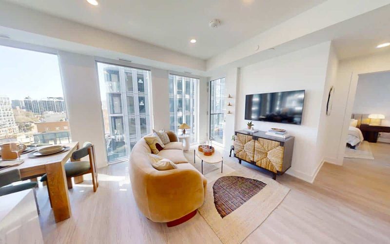 Toronto Luxury Suites — Toronto · Ontario