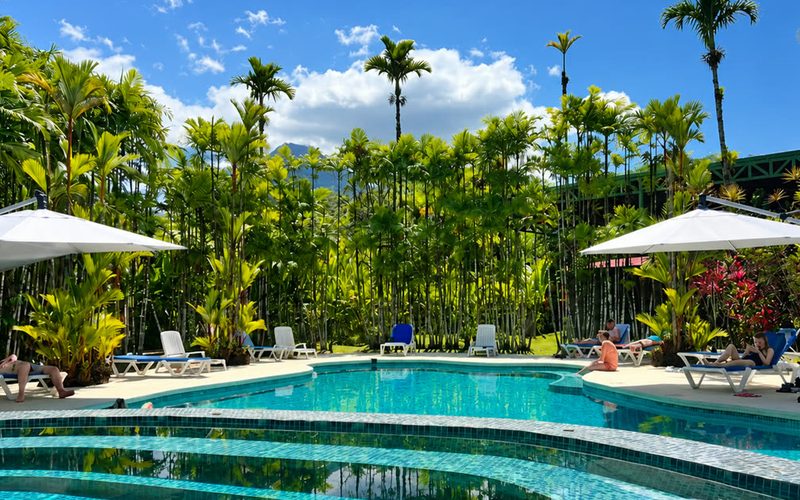 Arenal Backpackers Resort — La Fortuna · Arenal