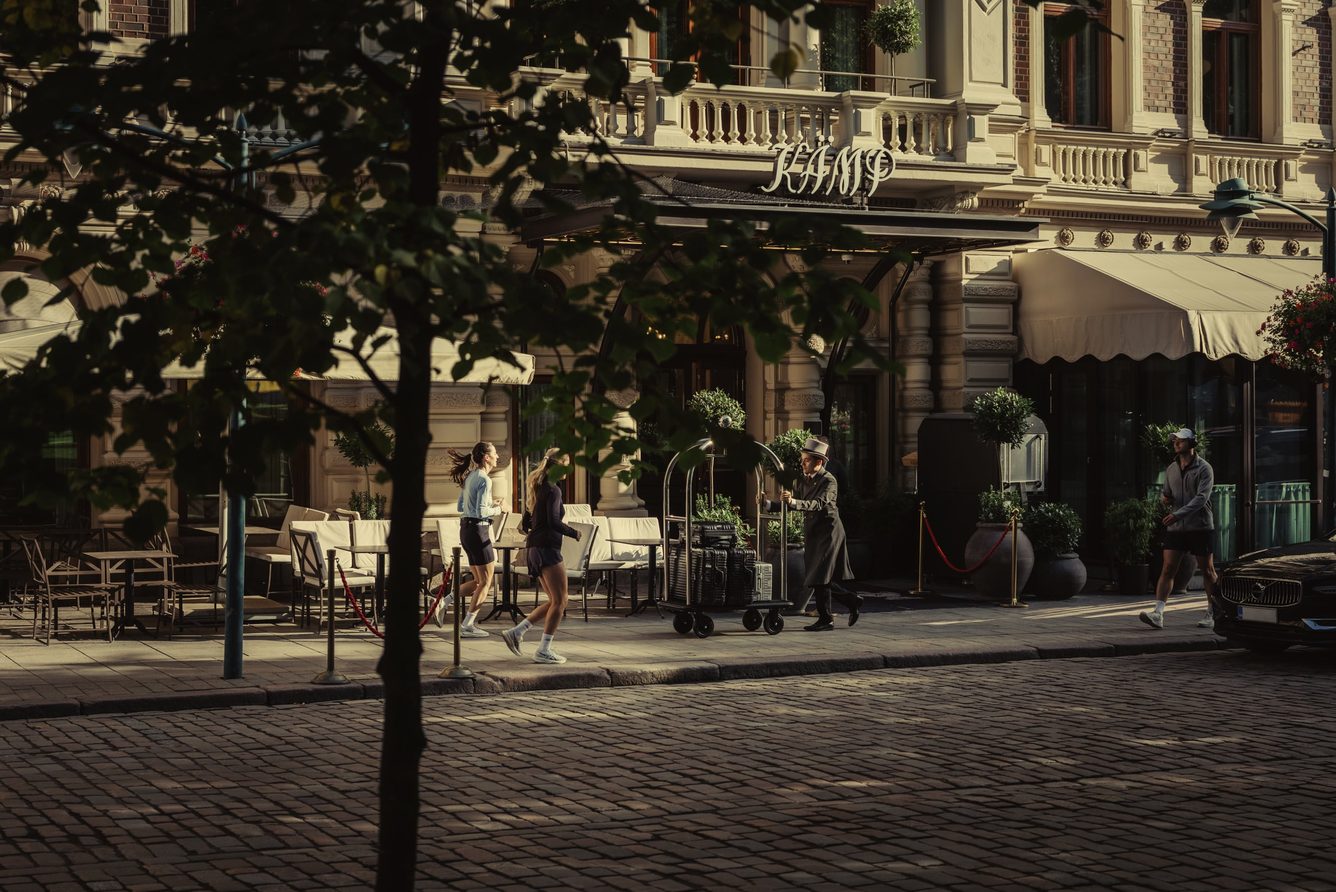 Hotel Kämp's facade and terrace on Pohjoisesplanadi, facing Esplanadi Park in Helsinki
