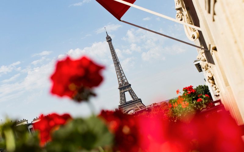 Hôtel Plaza Athénée — Paris · Île-de-France