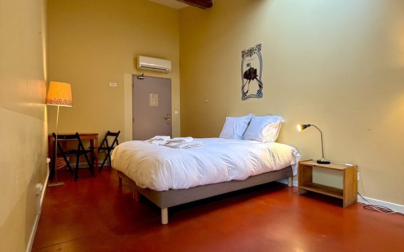 Vertigo Hostel Marseille — Marseille · Provence