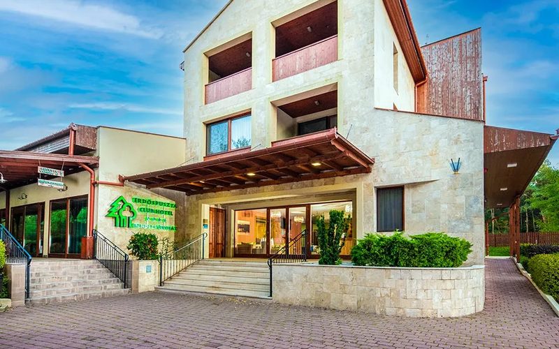 Erdőspuszta Club Hotel — Debrecen · Great Hungarian Plain