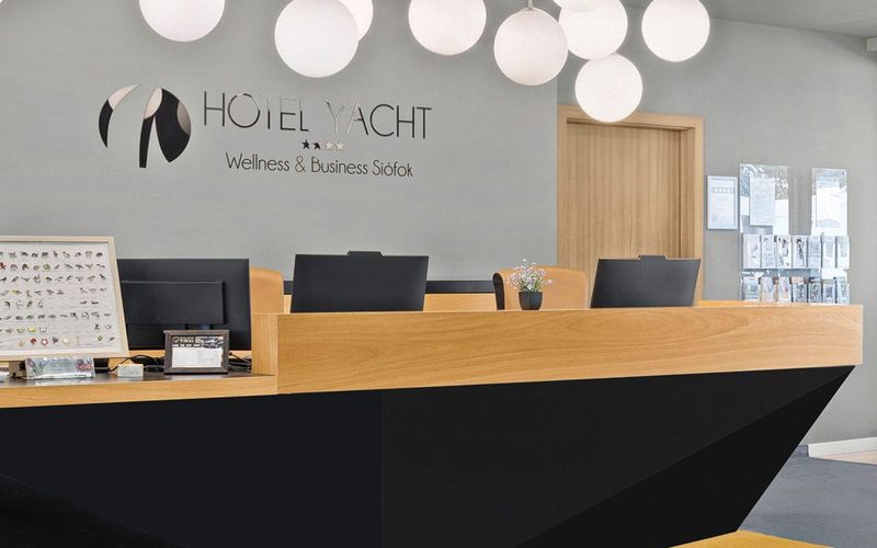 Hotel Yacht Wellness & Business — Siófok · Lake Balaton