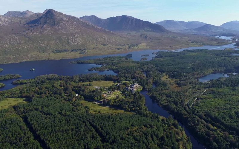 Ballynahinch Castle Hotel — Recess · Galway & the West