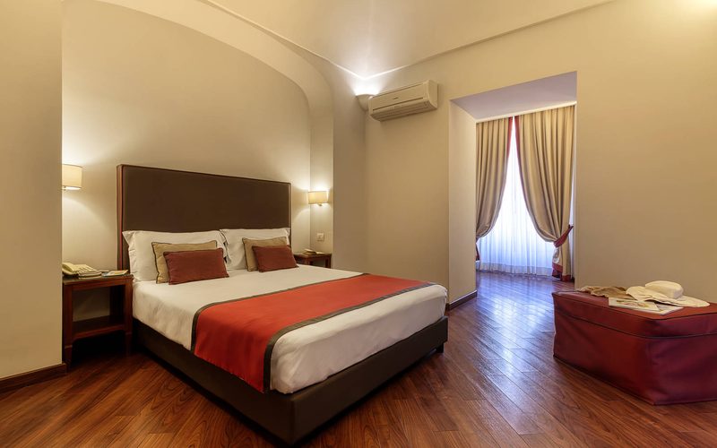 Decumani Hotel de Charme — Naples · Centro Storico