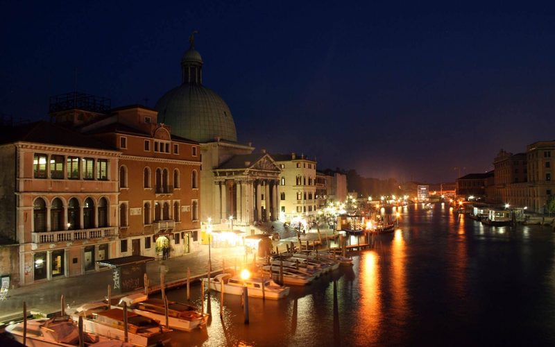 Hotel Antiche Figure — Venice · Santa Croce, Grand Canal