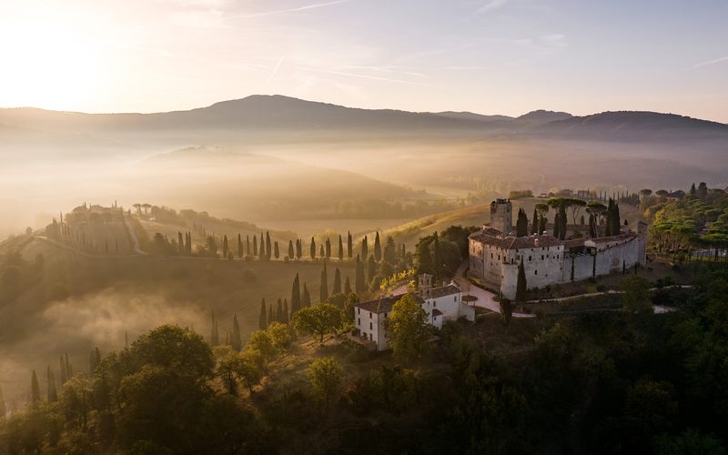 Hotel Castello di Reschio — Lisciano Niccone · Umbria