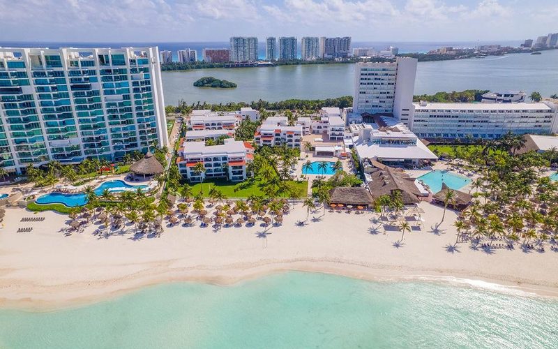 Beachscape Kin Ha Villas & Suites — Cancún · Quintana Roo