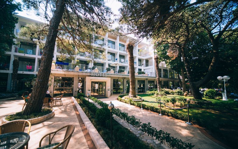 Hotel Rivijera — Petrovac · Budva Riviera