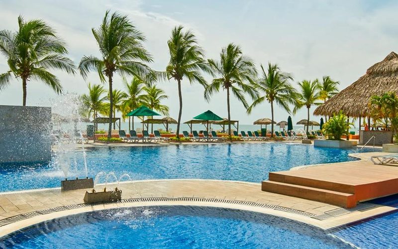 Grand Decameron Panama — Farallón · Pacific Riviera
