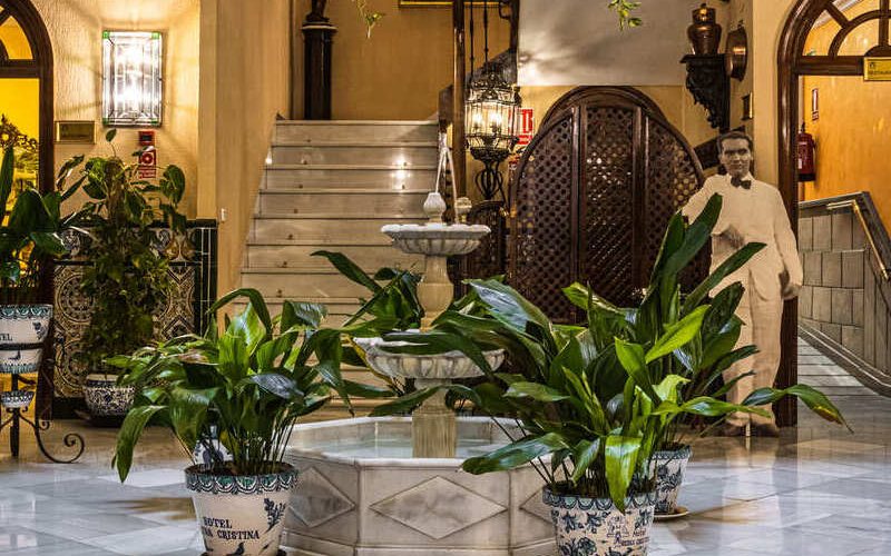 Hotel Reina Cristina — Granada · Andalusia