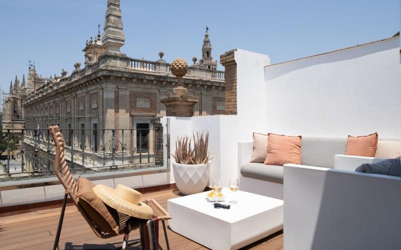 Puerta Catedral Holiday Suites — Seville · Andalusia